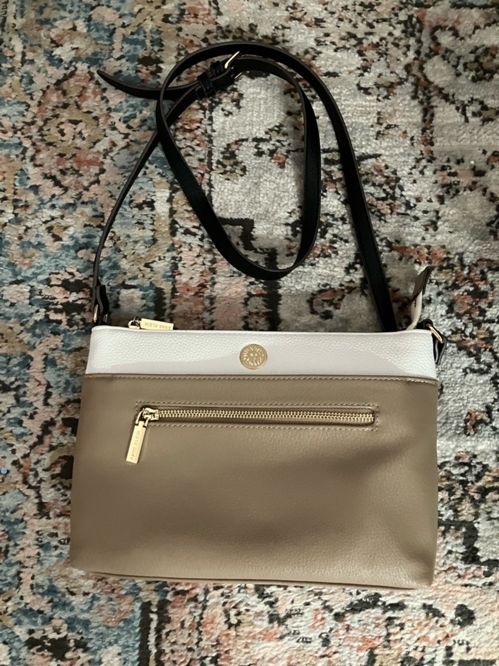 ANNE KLEIN CROSS BODY